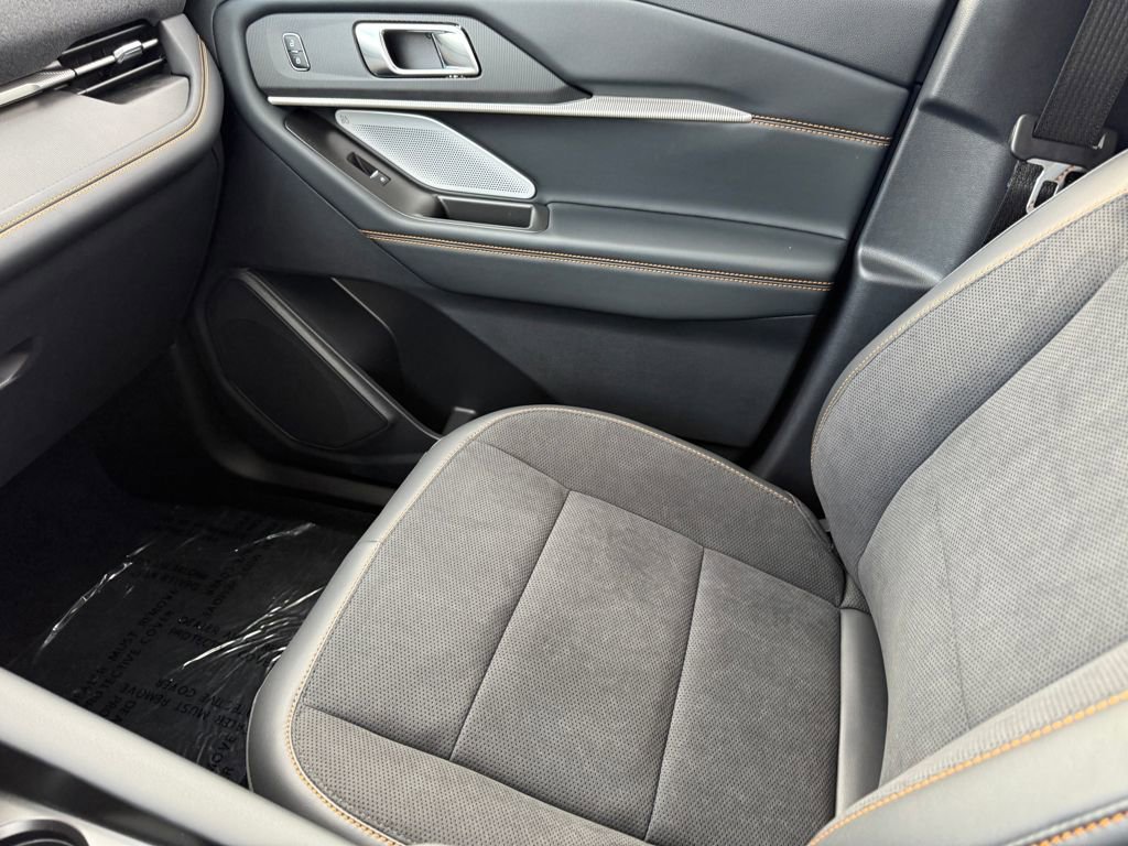 New 2026 Ford Explorer ST image 22