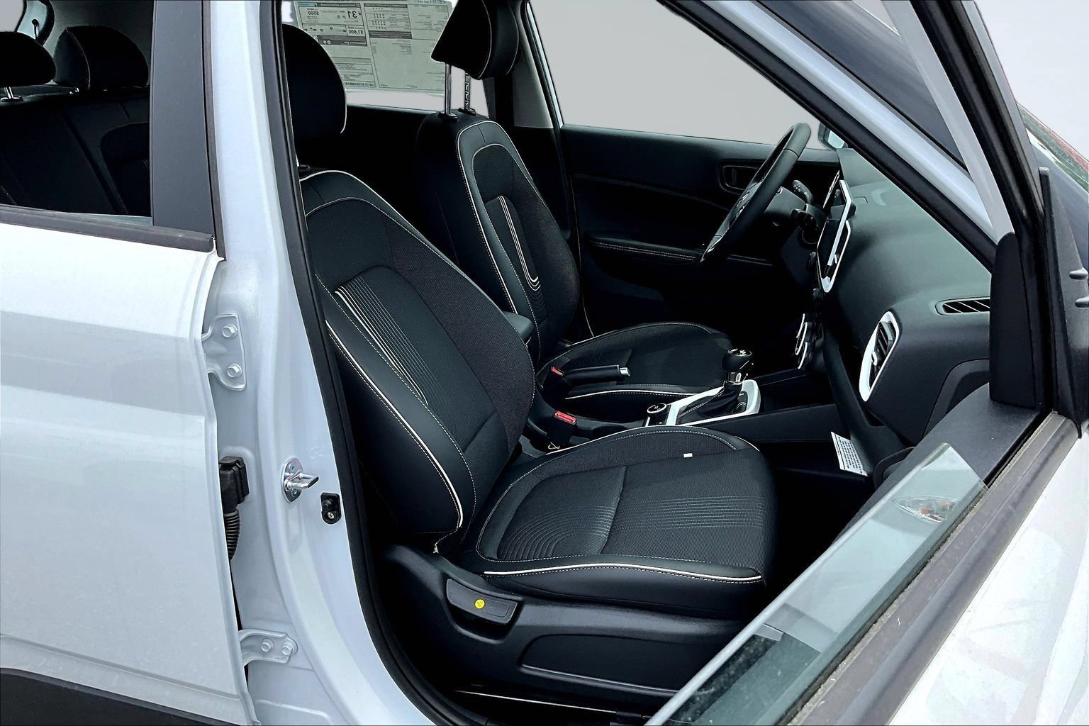 New 2026 Hyundai Venue SEL FWD image 12