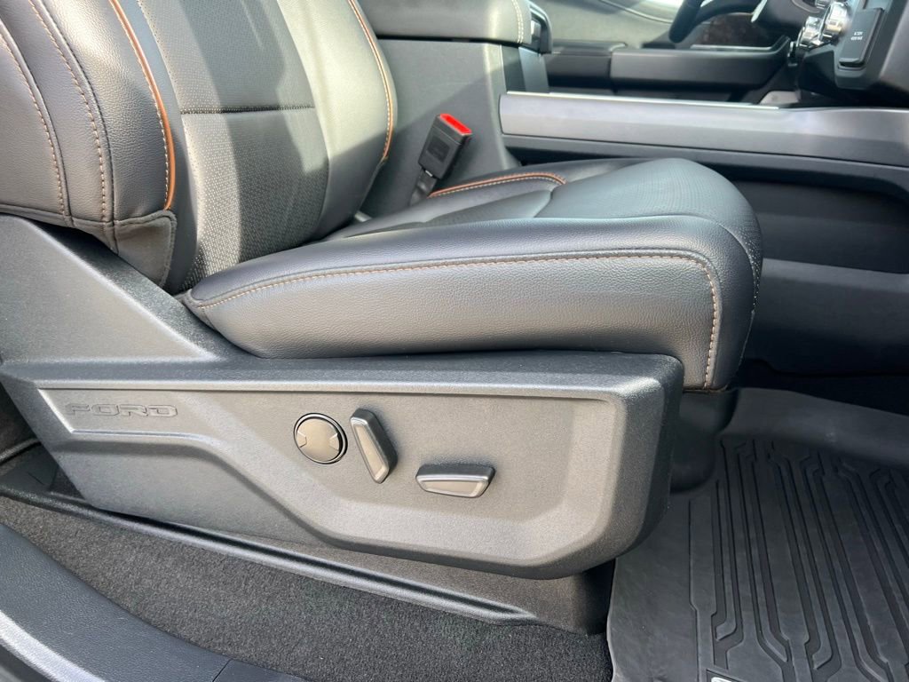 Used 2025 Ford F350 Lariat w/ Lariat Ultimate Package image 24