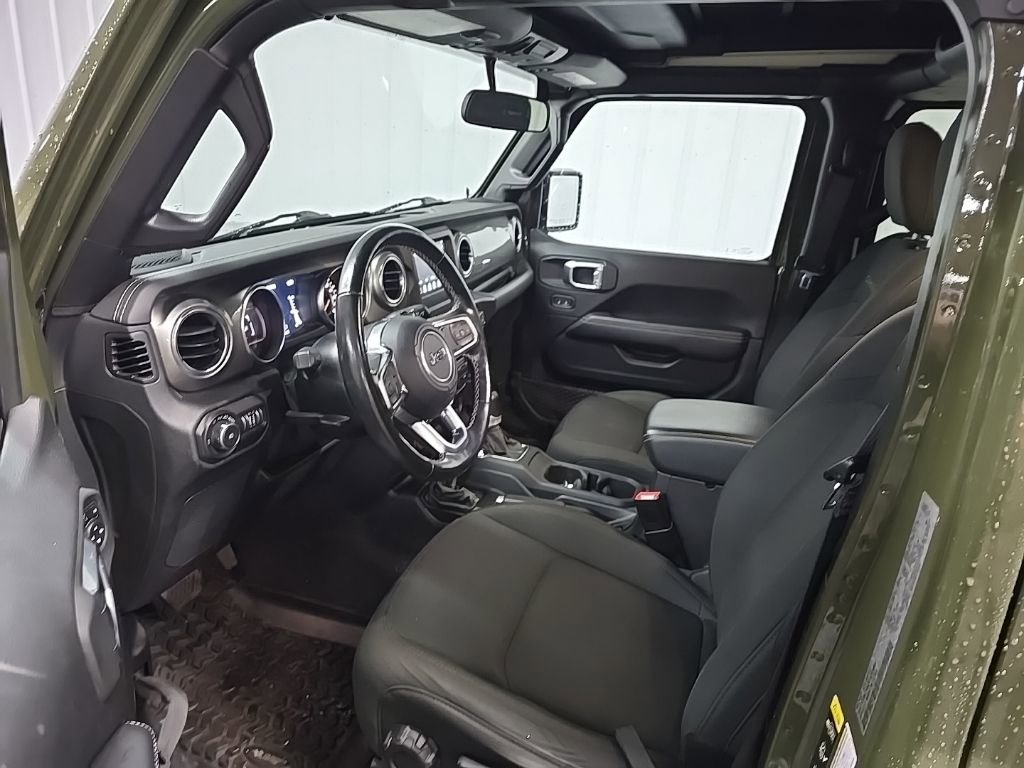 Used 2020 Jeep Wrangler Unlimited Sahara w/ Cold Weather Group image 28