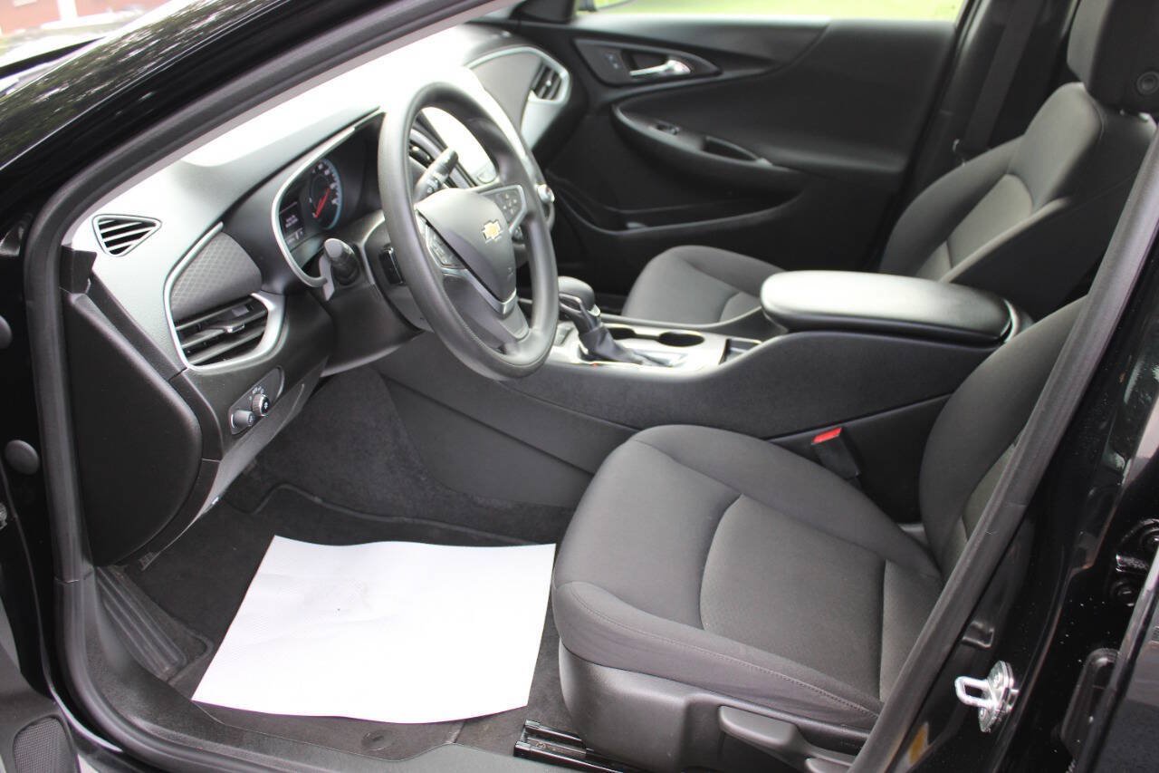 Used 2022 Chevrolet Malibu LS FWD image 7