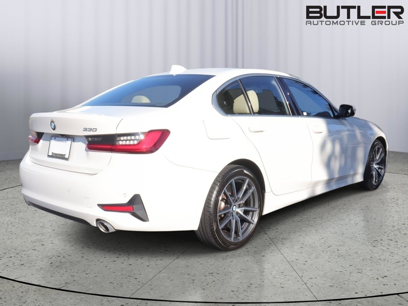 Used 2019 BMW 330i Sedan w/ Premium Package RWD image 6
