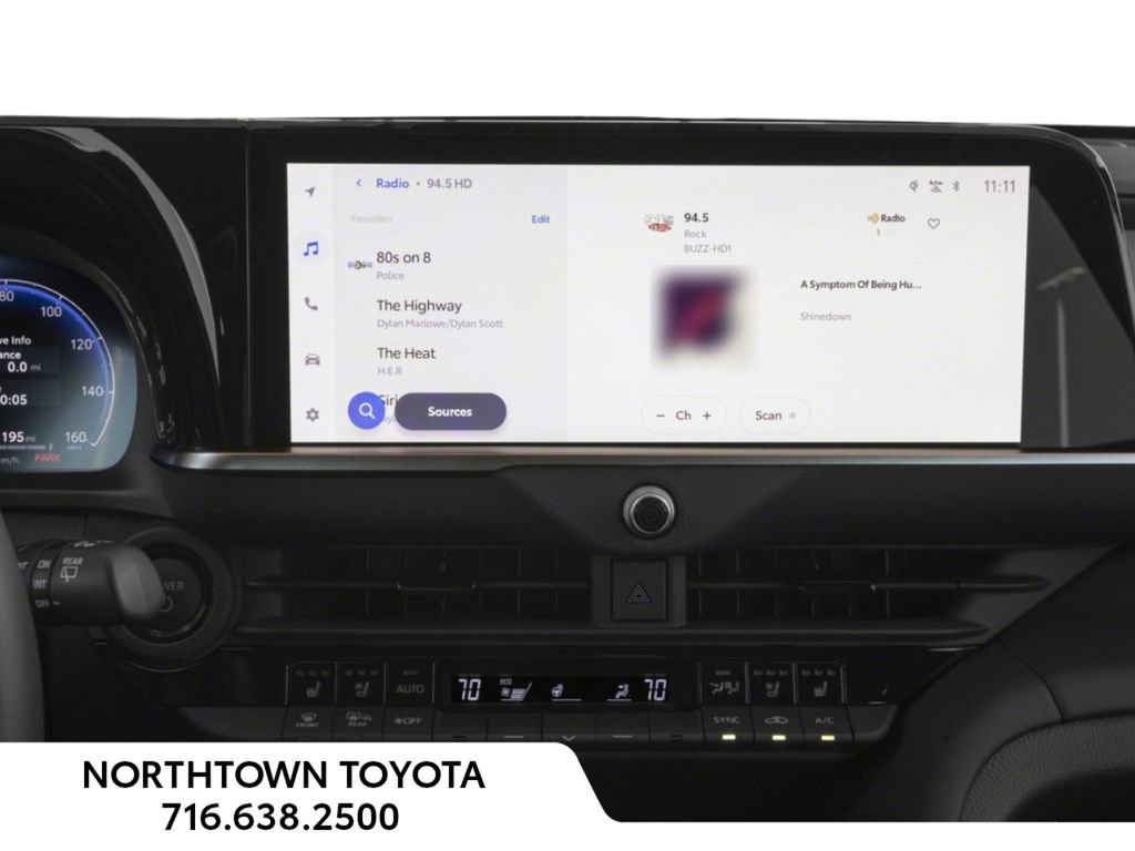 New 2025 Toyota Crown Signia image 9