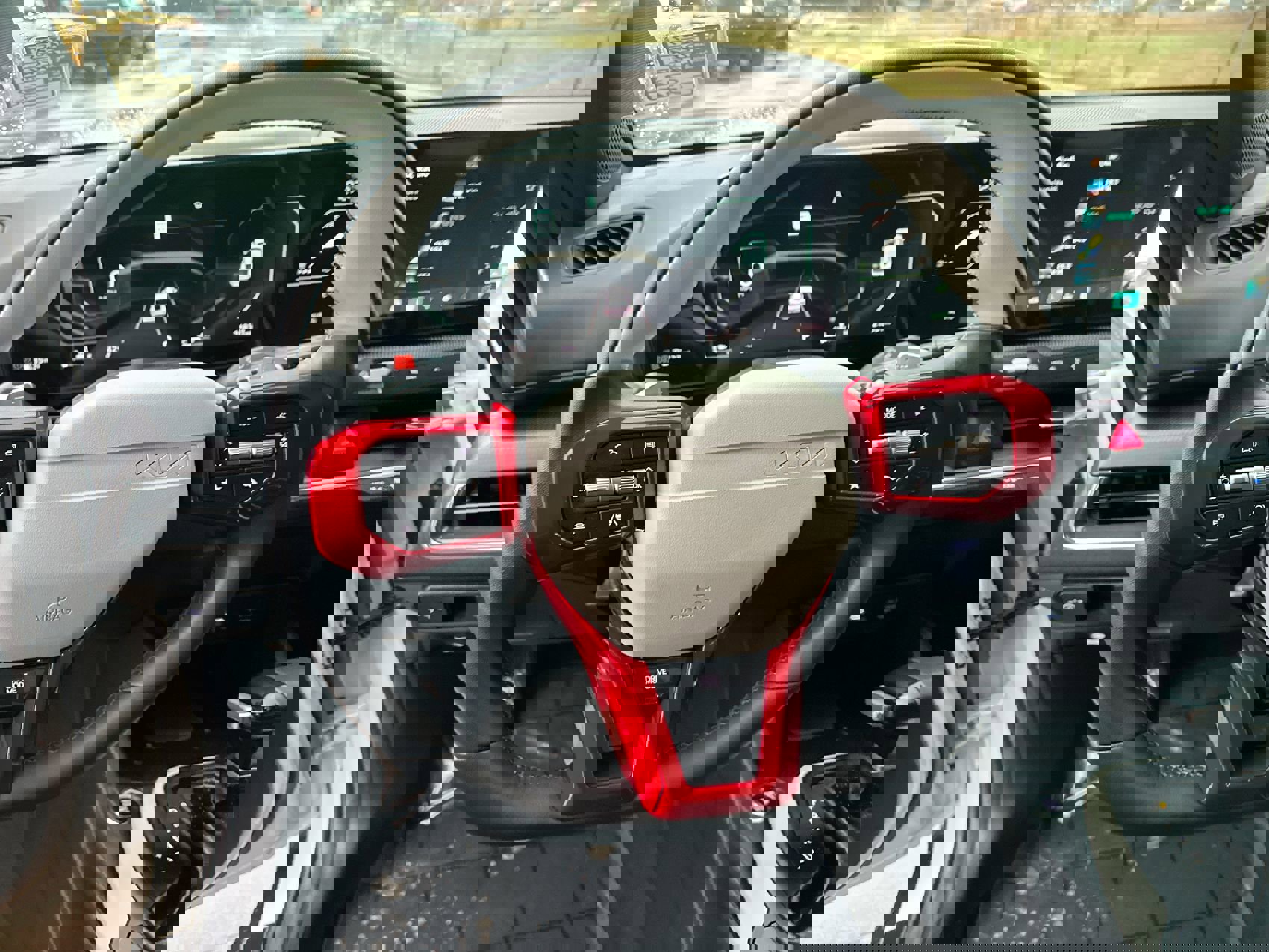 Used 2025 Kia K4 GT-Line image 14