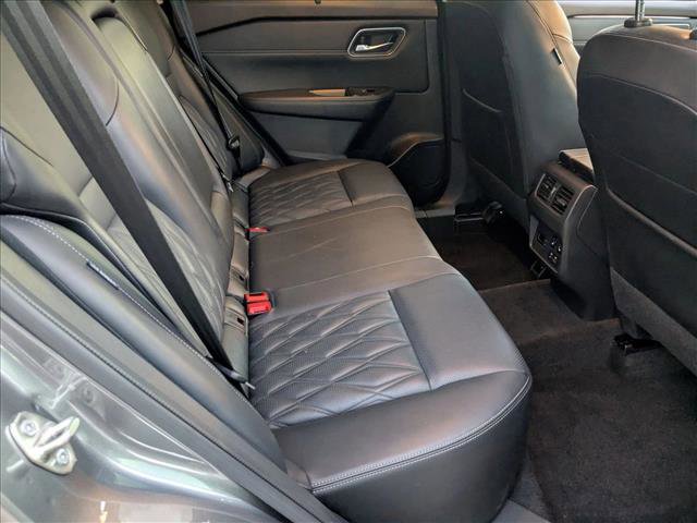 Used 2023 Nissan Rogue Platinum w/ Platinum Premium Package image 20