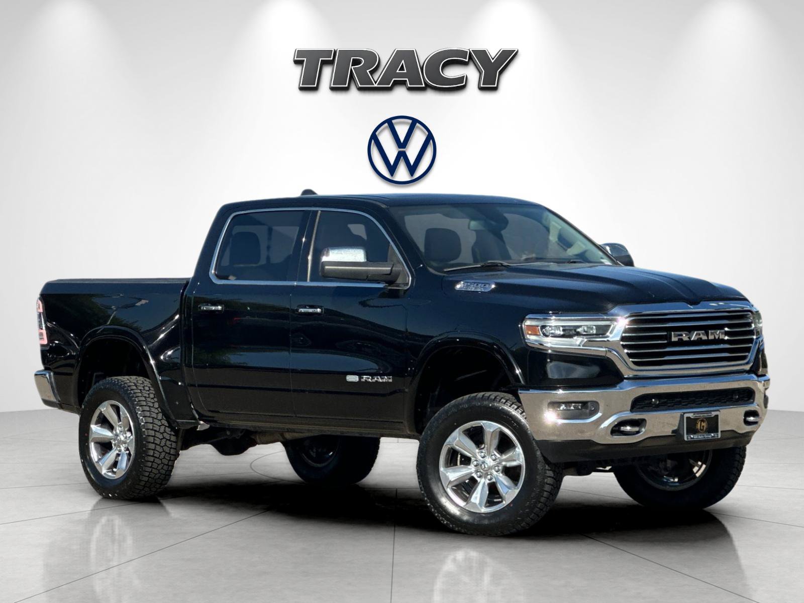 Used 2019 RAM 1500 Limited AWD/4WD image 2