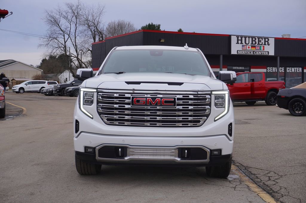 Used 2022 GMC Sierra 1500 Denali w/ Denali Reserve Package image 2