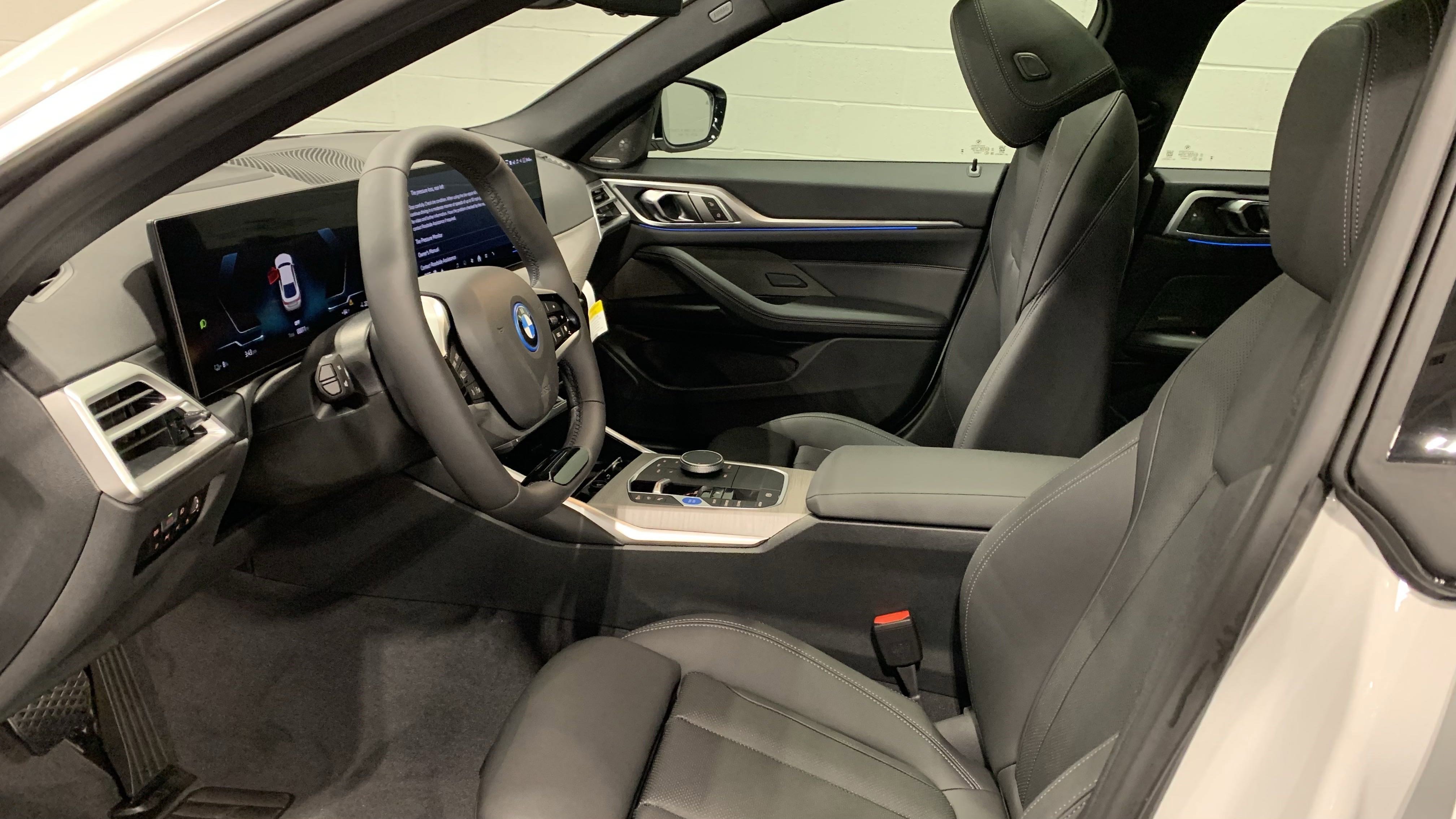 Used 2025 BMW i4 xDrive40i w/ Premium Package image 12