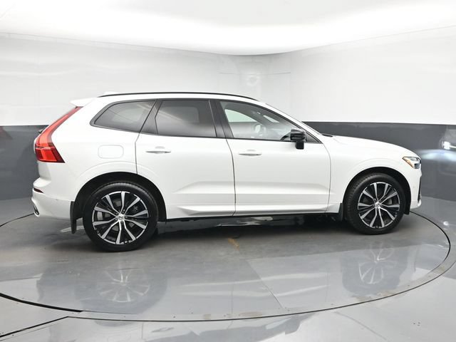 Used 2023 Volvo XC60 B6 Ultimate w/ Protection Package Premier AWD/4WD image 9