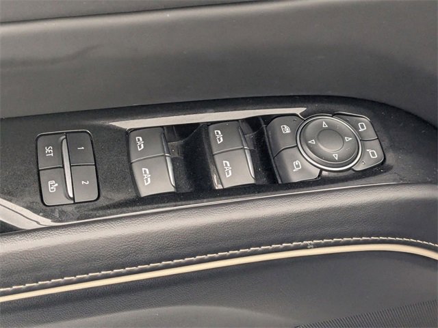 Used 2022 Cadillac Escalade Sport Platinum image 11