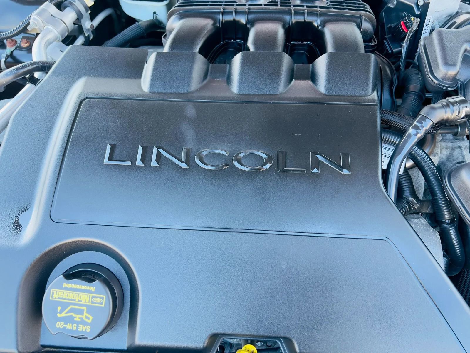 Used 2012 Lincoln MKZ AWD image 33