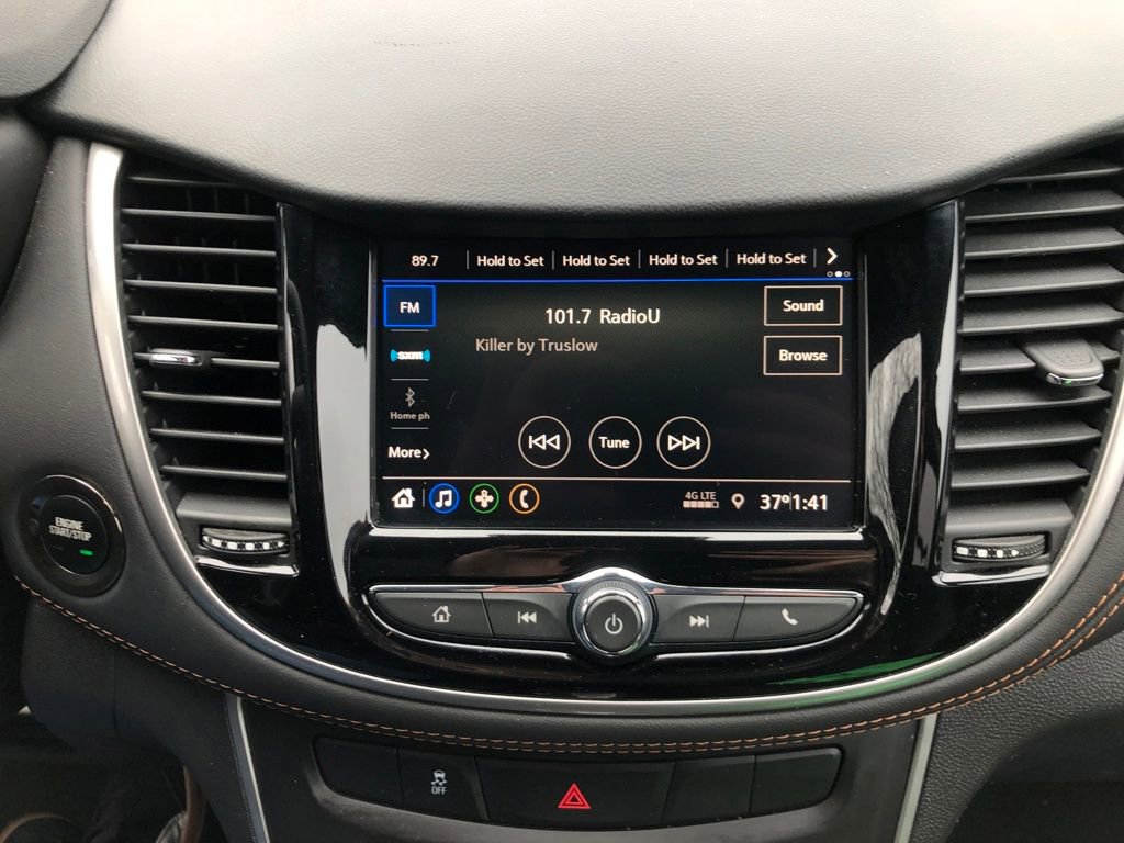 Used 2022 Chevrolet Trax LT w/ LT Convenience Package image 26