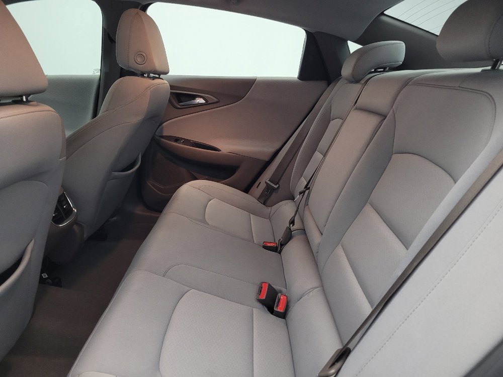 Used 2021 Chevrolet Malibu LT FWD image 18
