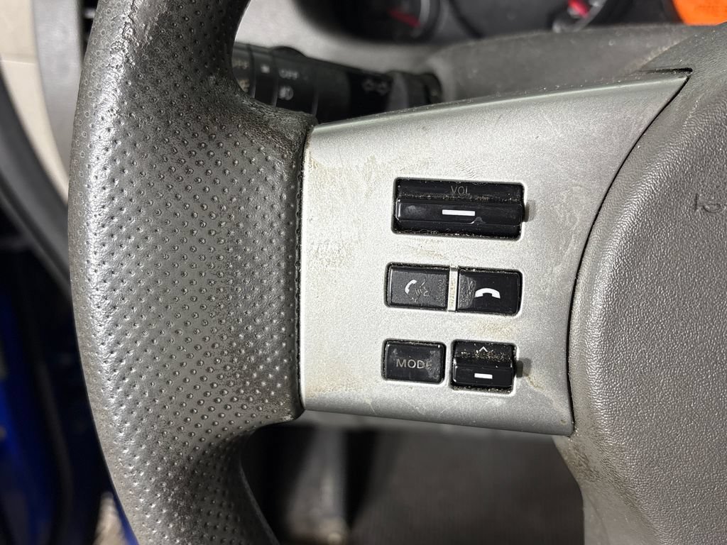 Used 2013 Nissan Frontier SV w/ SV Value Truck Pkg RWD image 19