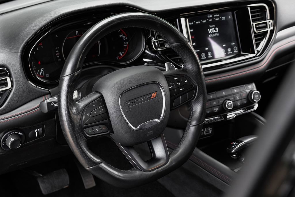 Used 2023 Dodge Durango GT w/ Blacktop Package AWD/4WD image 4