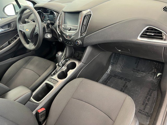 Used 2016 Chevrolet Cruze LT FWD image 15