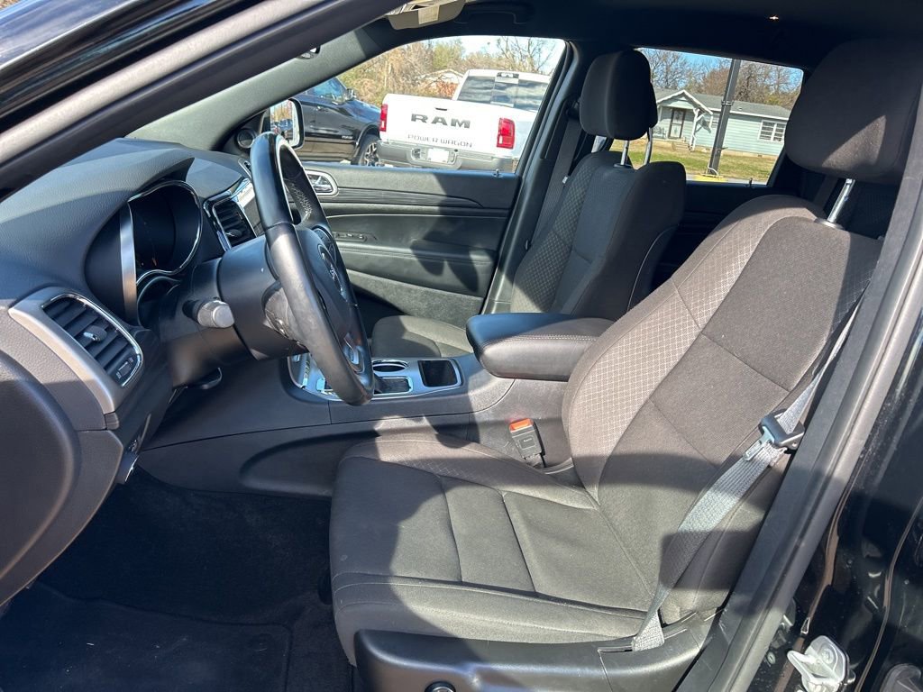 Used 2022 Jeep Grand Cherokee Laredo E image 10