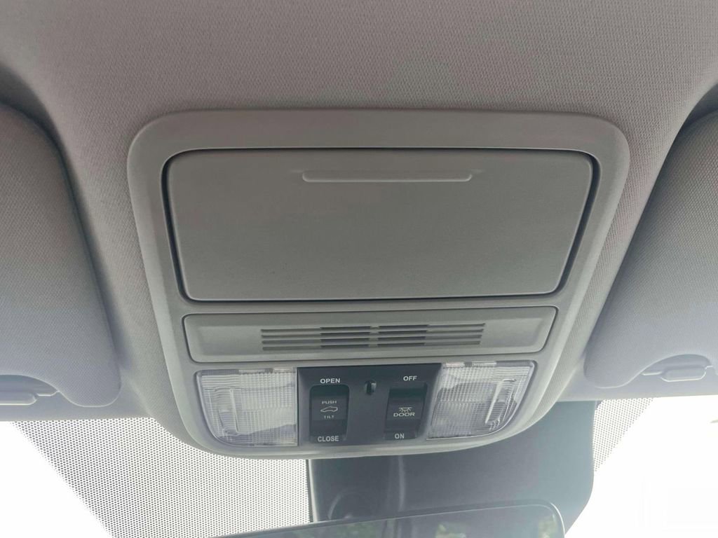 Certified 2022 Honda Pilot Special Edition image 31