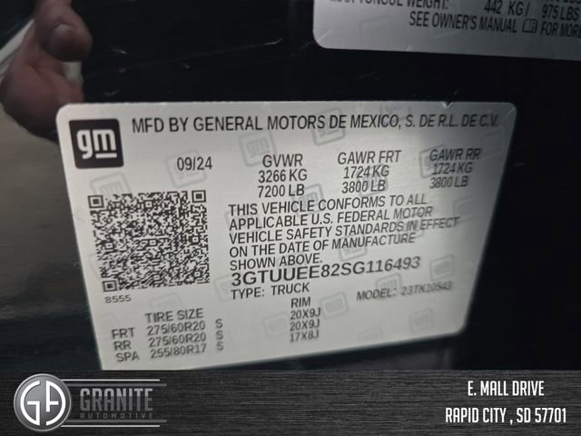Used 2025 GMC Sierra 1500 AT4 w/ AT4 Premium Package image 30