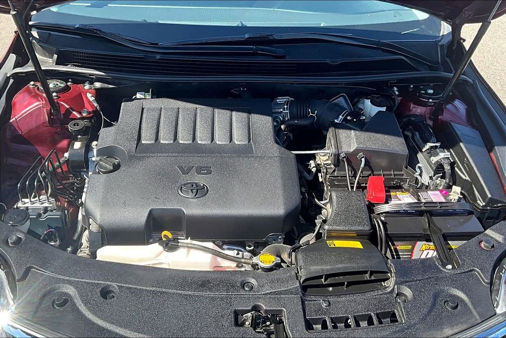 Used 2013 Toyota Avalon XLE image 10