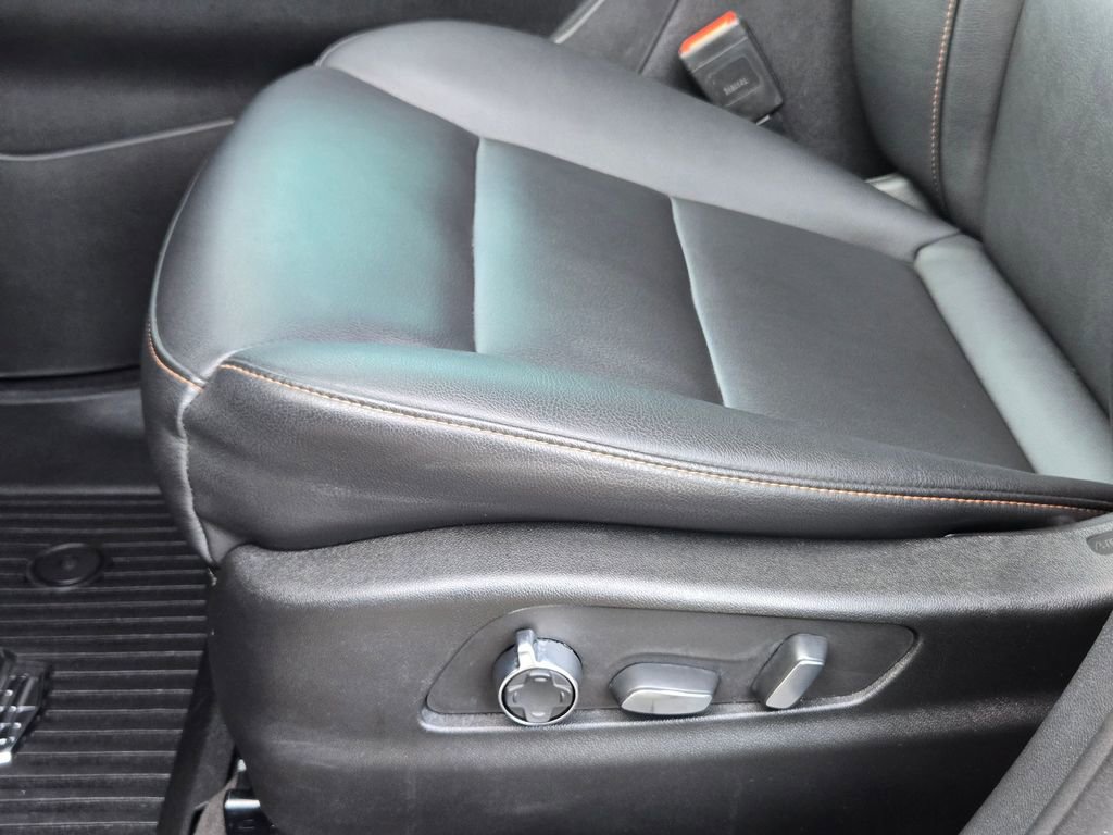 Certified 2023 Cadillac XT4 Sport w/ Cold Weather Package image 26