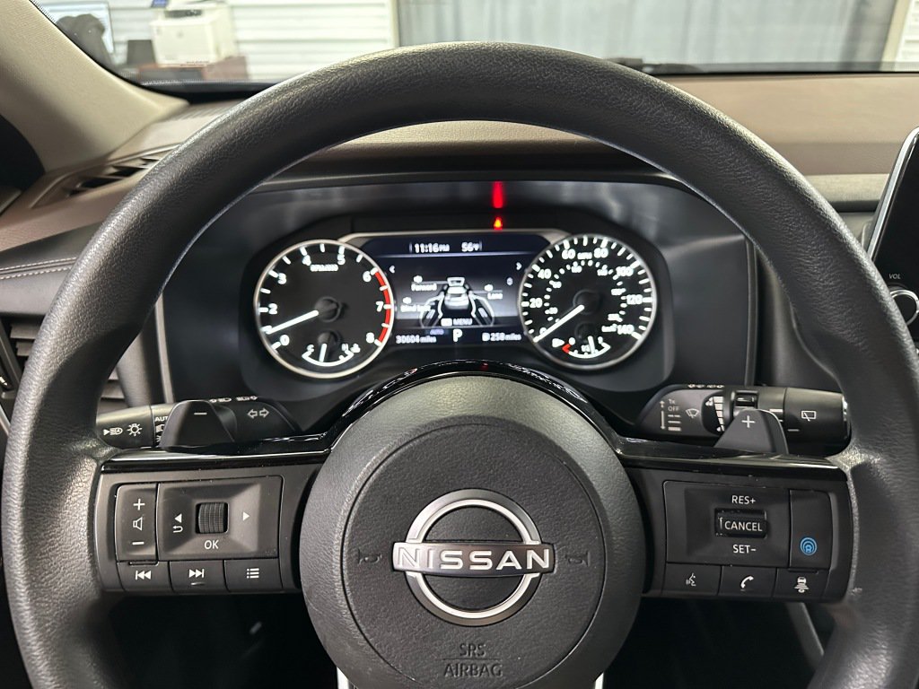 Used 2023 Nissan Rogue SV AWD/4WD image 9