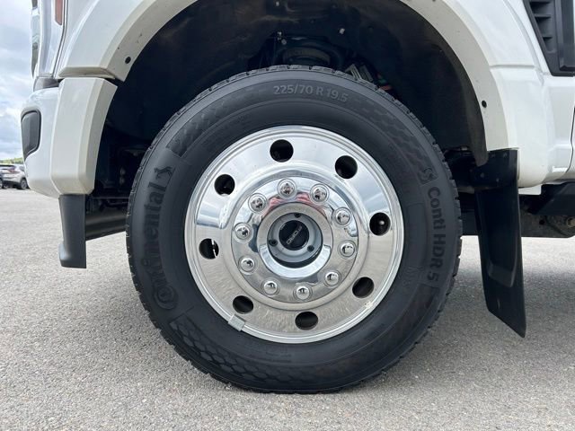 Used 2025 Ford F450 Platinum AWD/4WD image 14