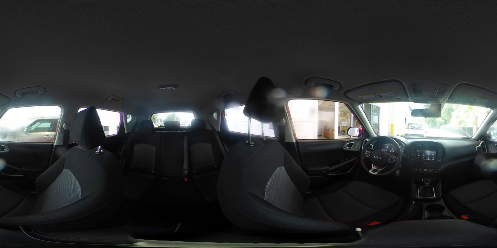 Used 2025 Kia Soul LX w/ LX Technology Package FWD image 42