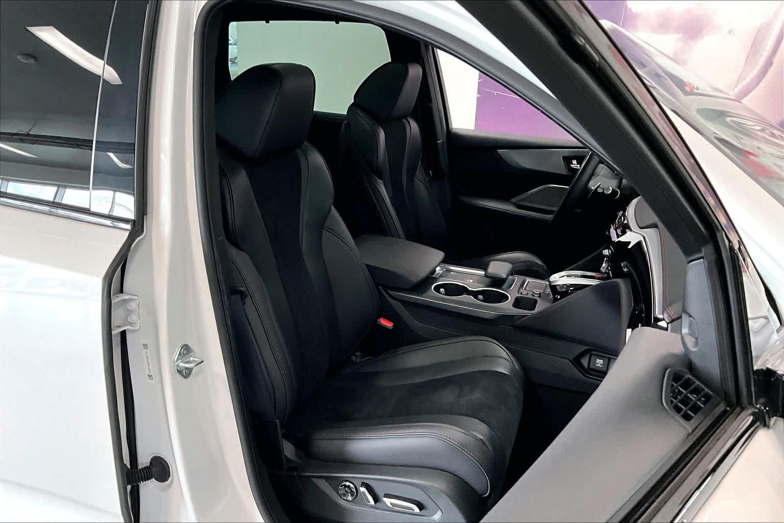 Used 2023 Acura MDX A-Spec AWD/4WD image 12