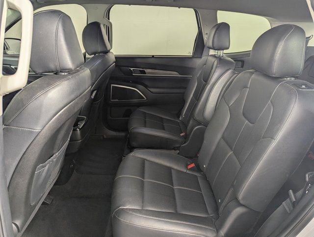 Used 2022 Kia Telluride EX w/ EX Premium Package AWD/4WD image 16