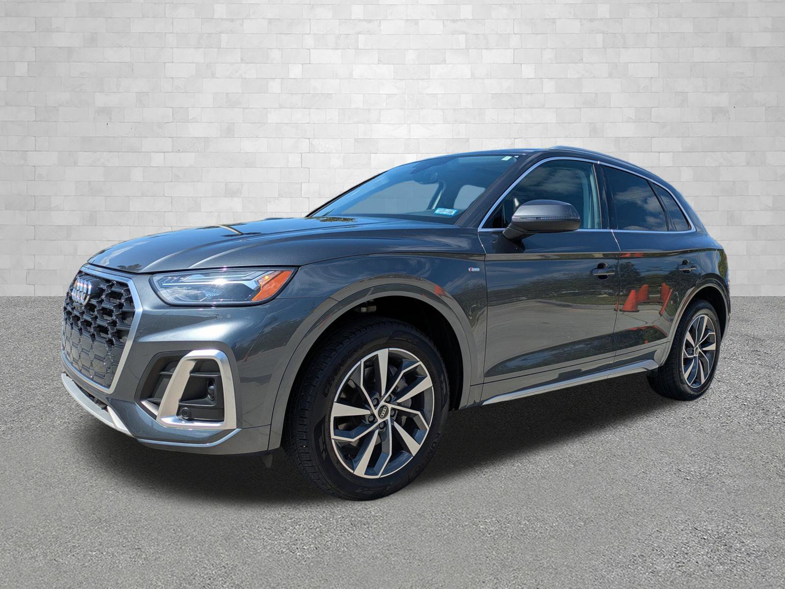 Used 2023 Audi Q5 2.0T Premium Plus w/ Premium Plus Package image 5