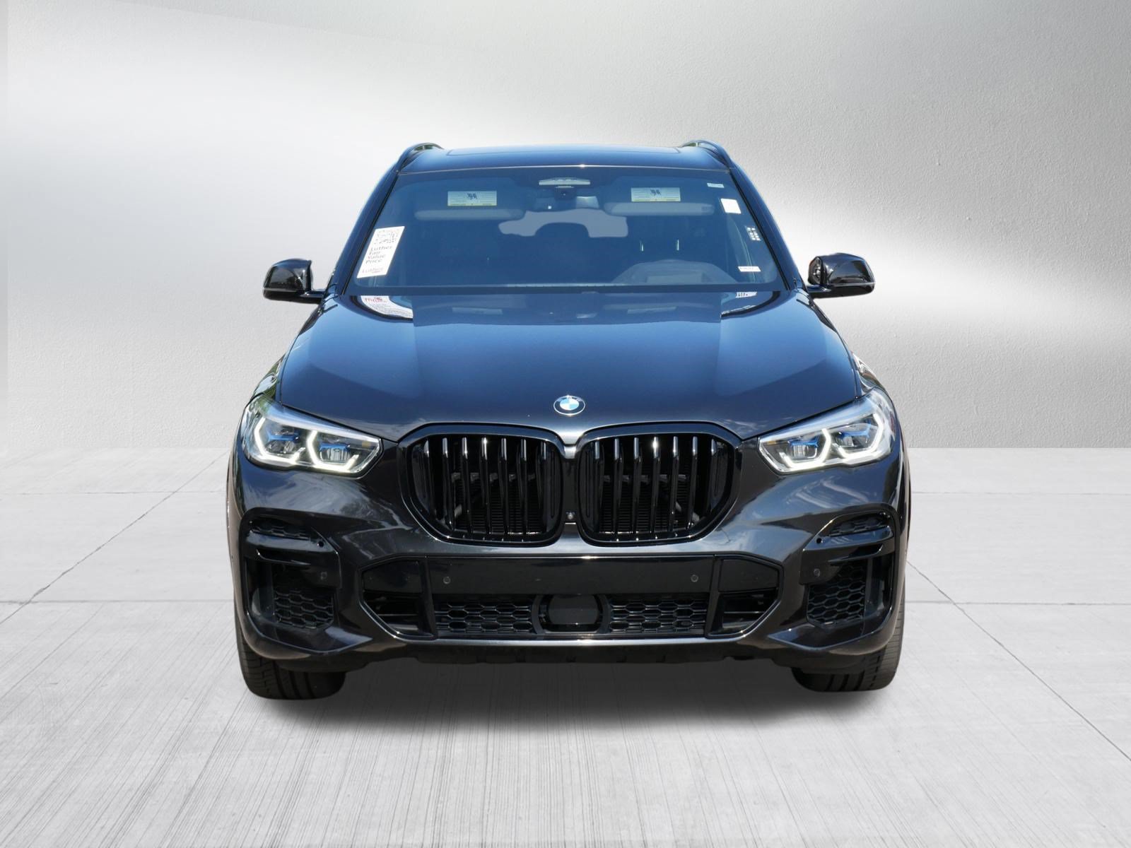 Used 2022 BMW X5 M50i w/ Executive Package AWD/4WD image 2