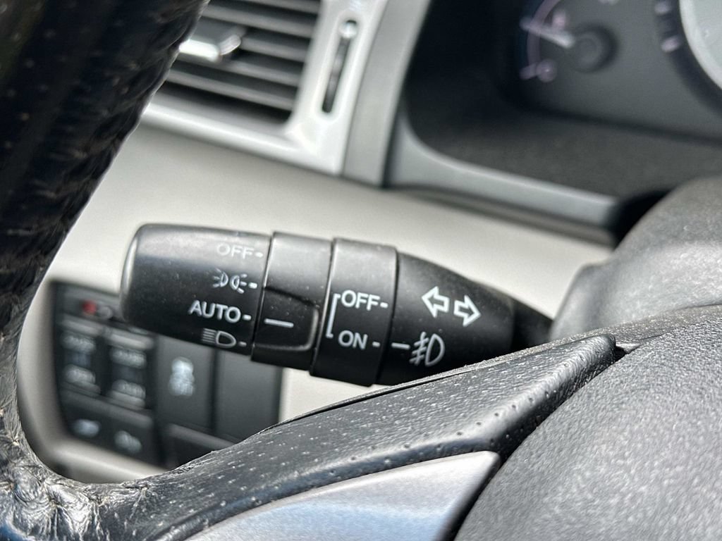 Used 2011 Honda Odyssey Touring image 26