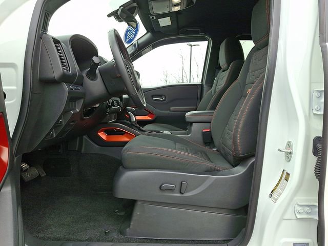 Used 2024 Nissan Frontier PRO-4X w/ Off-Road Protection Package image 15