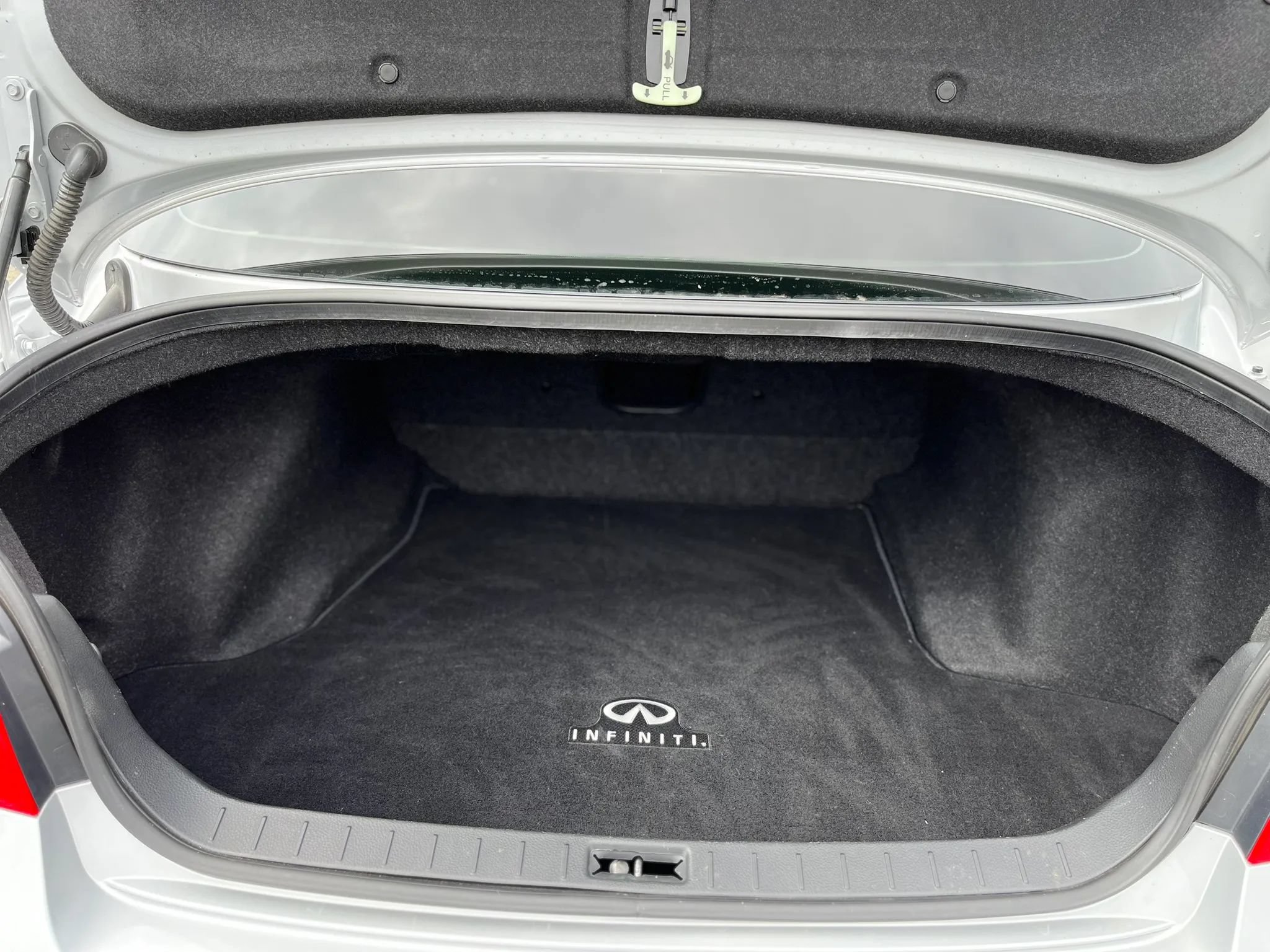 Used 2015 INFINITI Q40 w/ Navigation Package RWD image 21