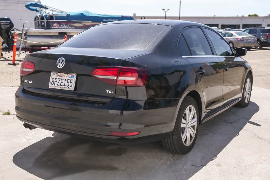 Used 2017 Volkswagen Jetta S w/ Jetta S Cold Weather Package FWD image 9