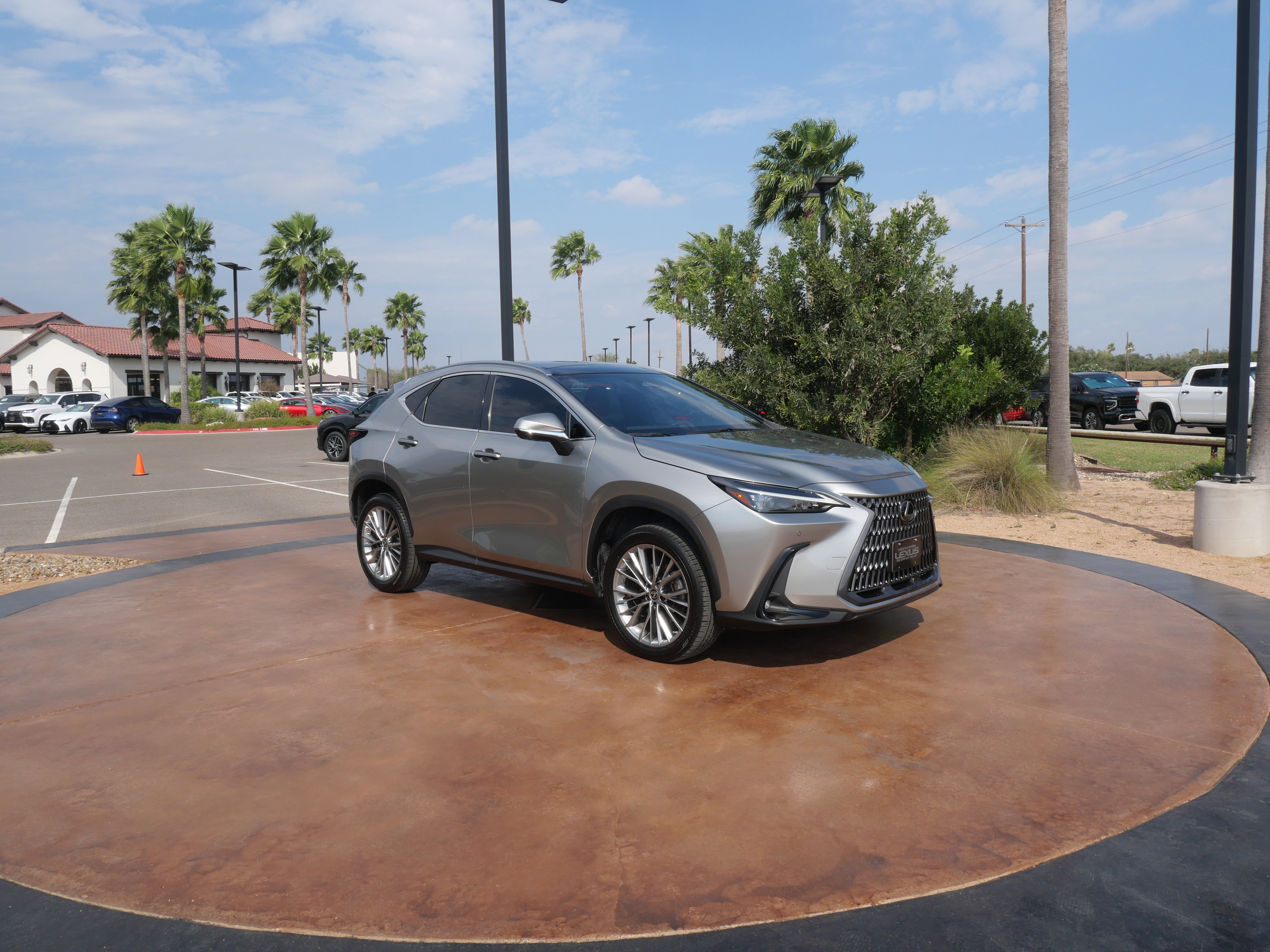 Used 2022 Lexus NX 350 AWD w/ Luxury Package image 1