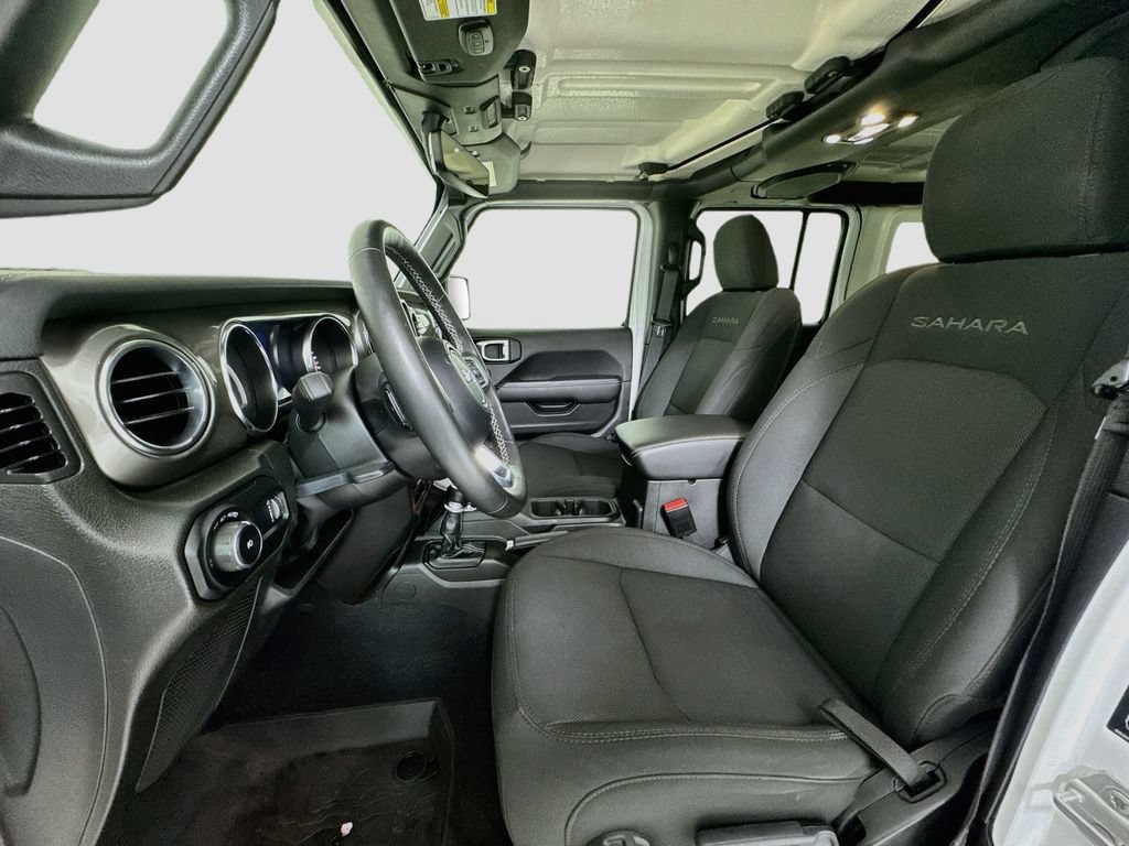 Used 2023 Jeep Wrangler Unlimited Sahara w/ Cold Weather Group AWD/4WD image 11