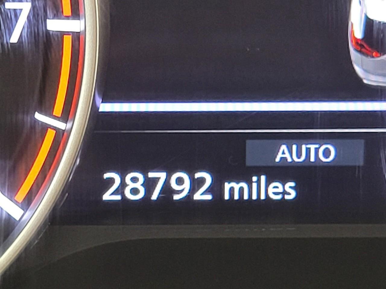 Used 2025 Nissan Rogue SV AWD/4WD image 3