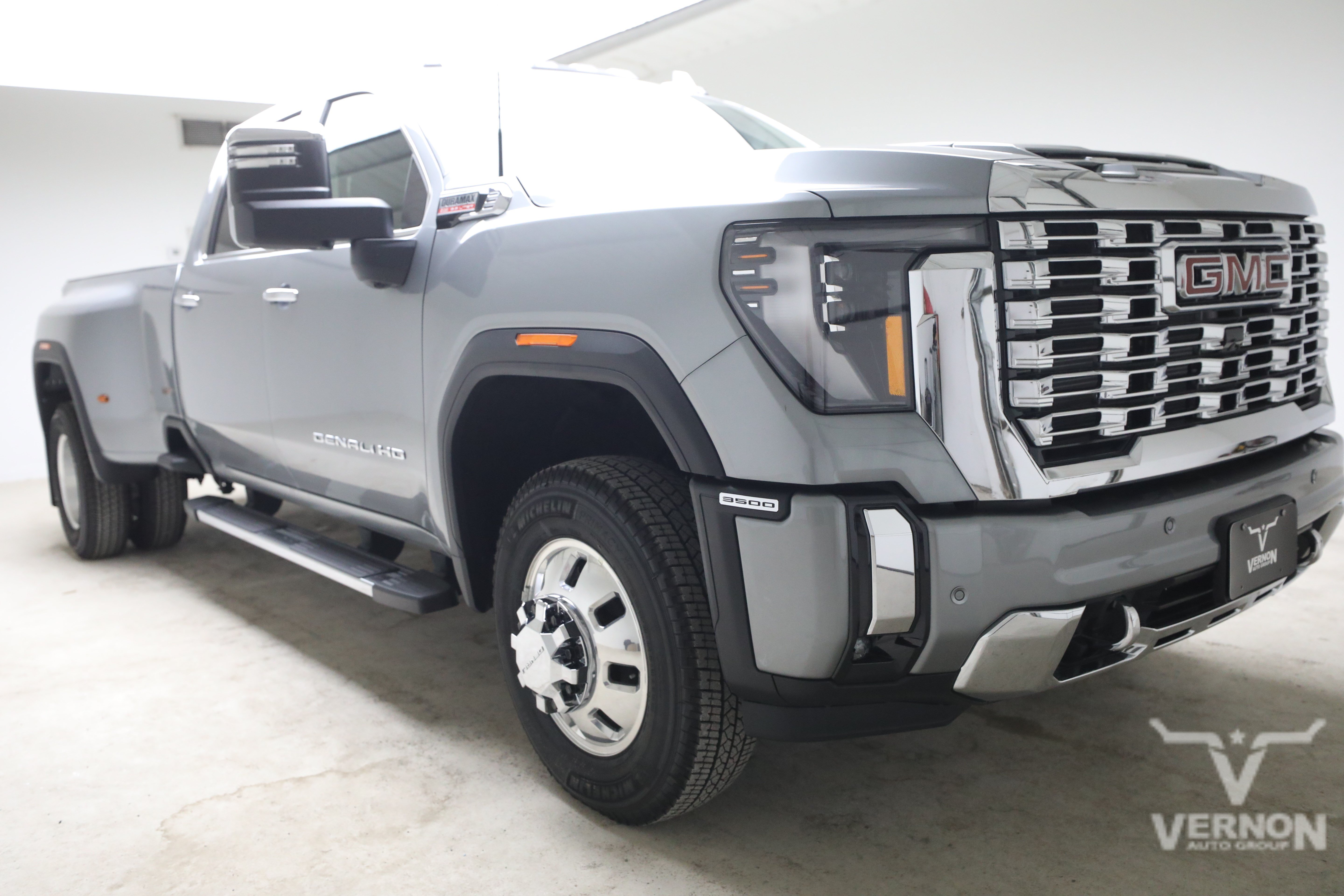 New 2026 GMC Sierra 3500 Denali w/ Technology Package AWD/4WD image 7