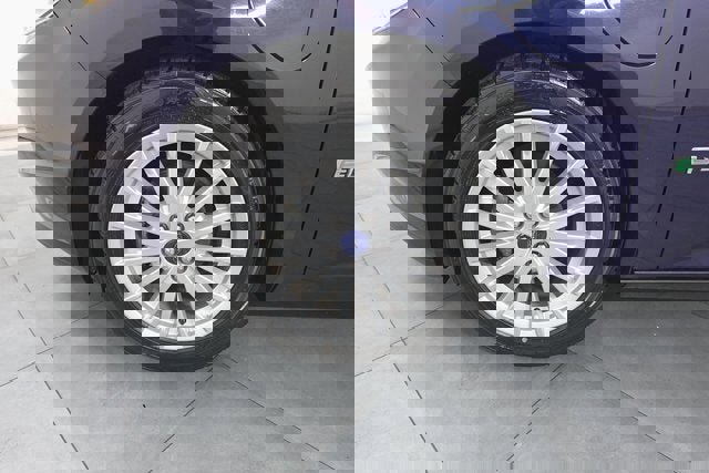 Used 2017 Ford Focus Electric Hatchback image 27