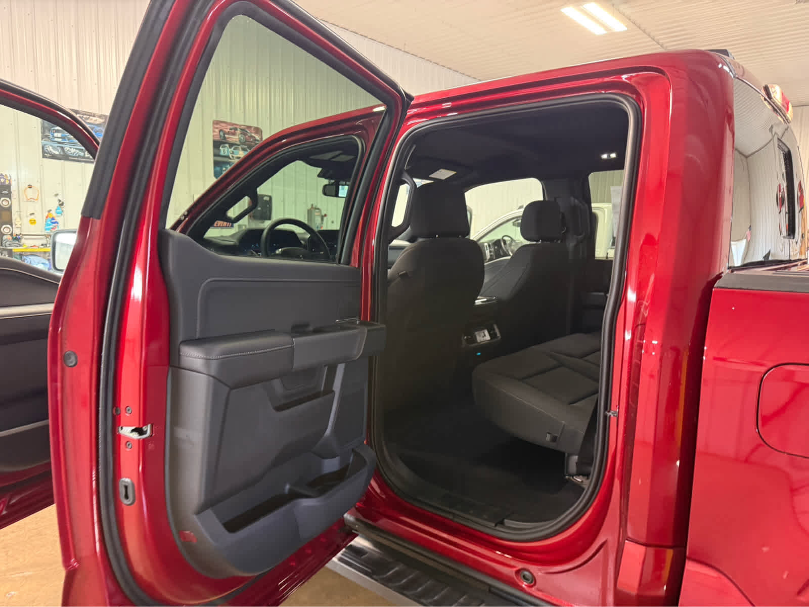 New 2026 Ford F150 XLT w/ Equipment Group 302A MID image 20