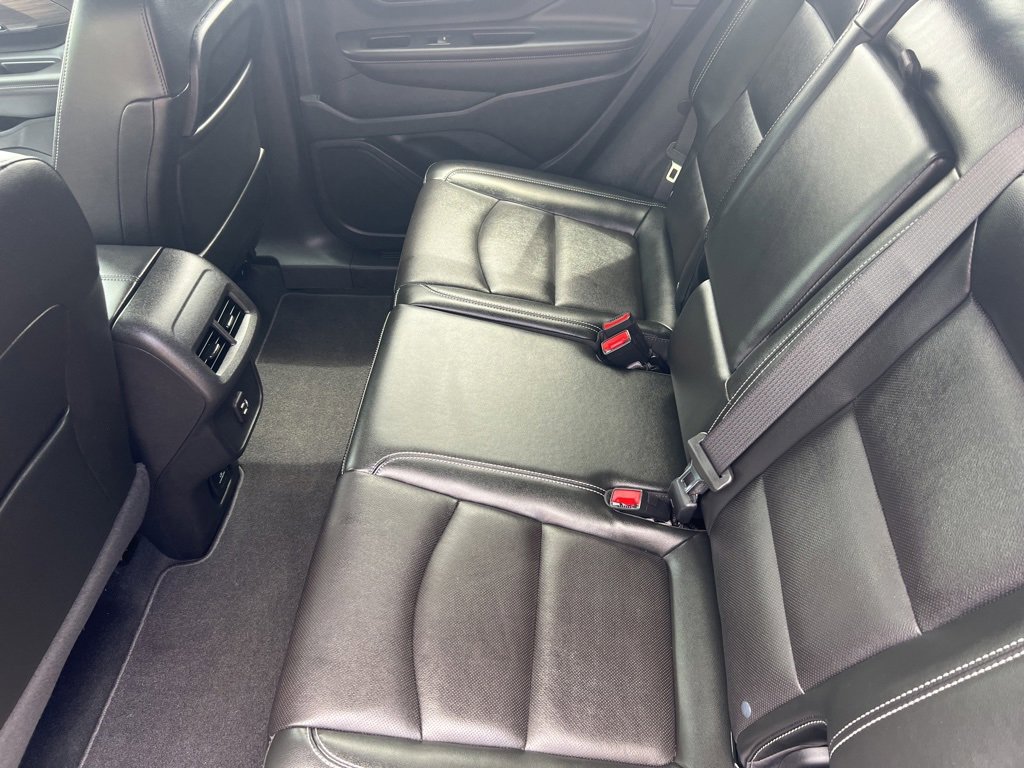 Used 2022 GMC Terrain SLT image 25