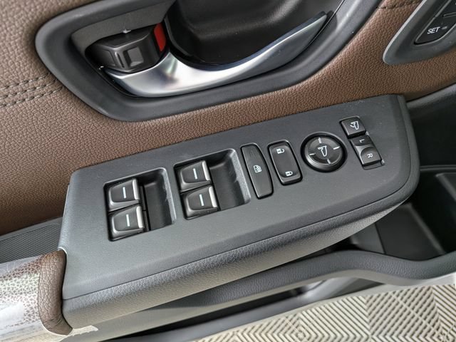 New 2026 Honda Pilot Touring image 16