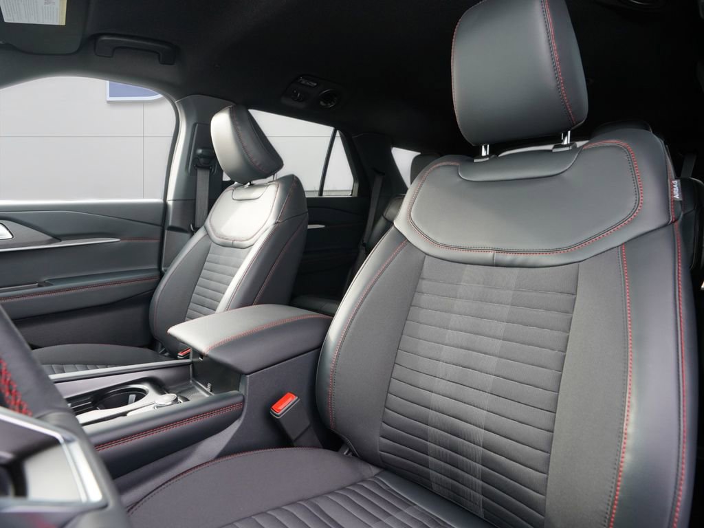 New 2026 Ford Explorer ST-Line image 12