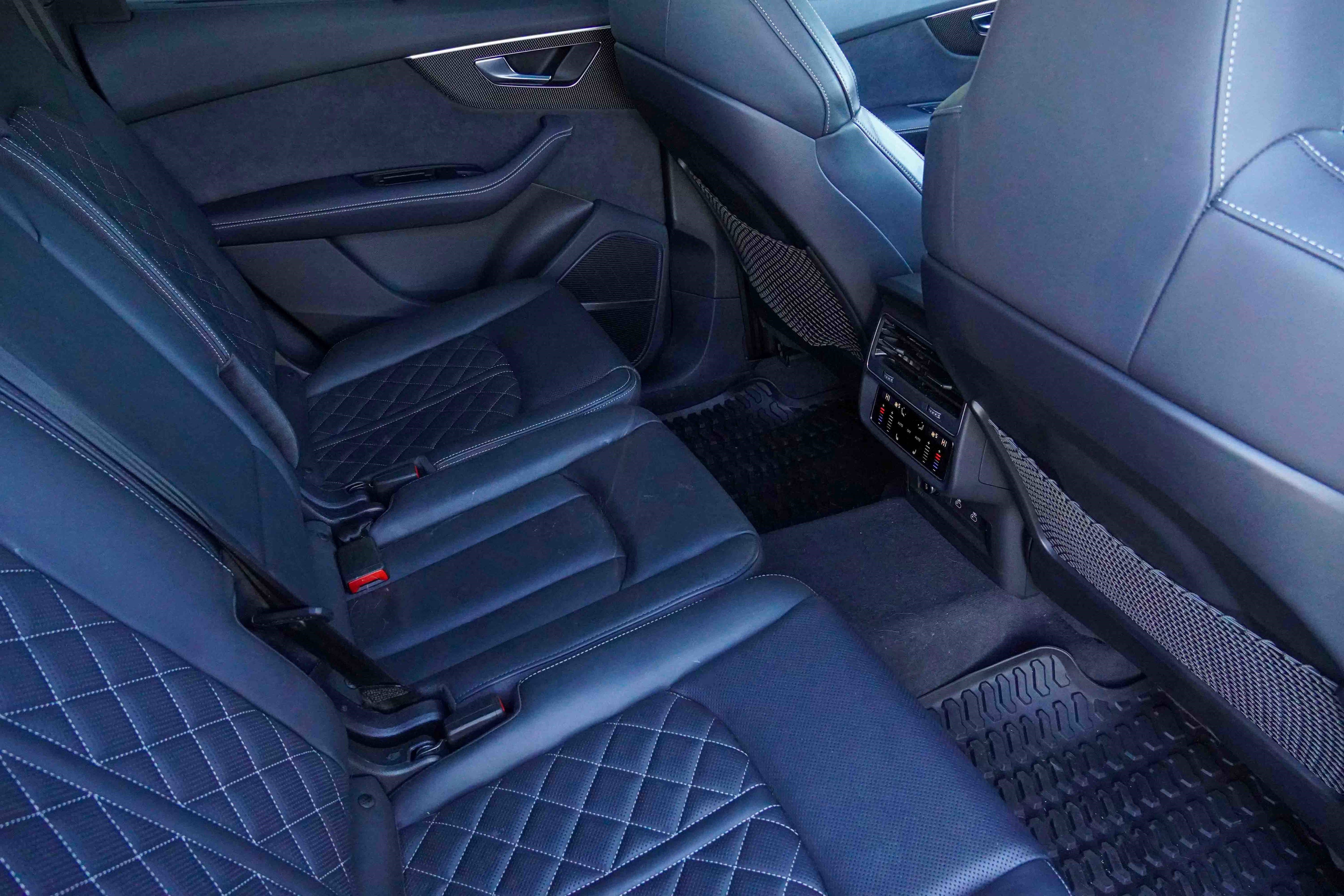 Used 2024 Audi SQ7 Premium Plus image 34