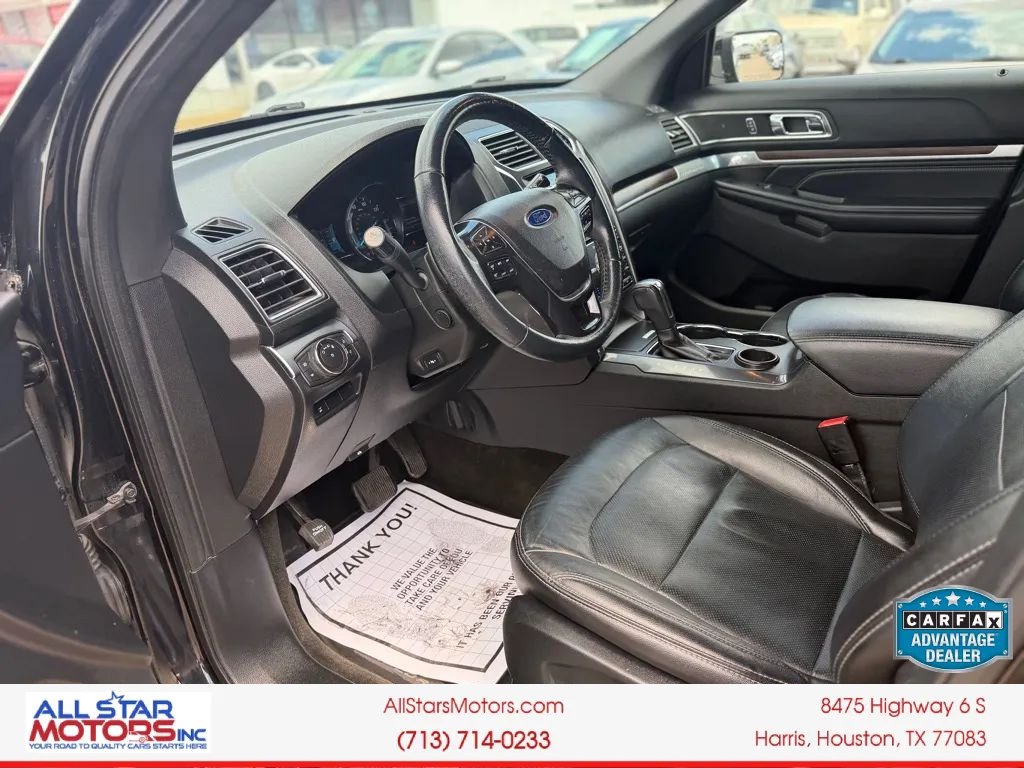 Used 2017 Ford Explorer Limited w/ Equipment Group 301A FWD image 4