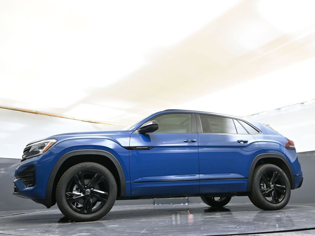Used 2025 Volkswagen Atlas Cross Sport SEL R-Line image 30