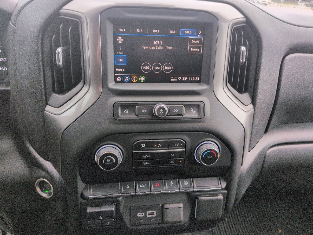 Used 2025 Chevrolet Silverado 2500 Custom w/ Custom Convenience Package image 9