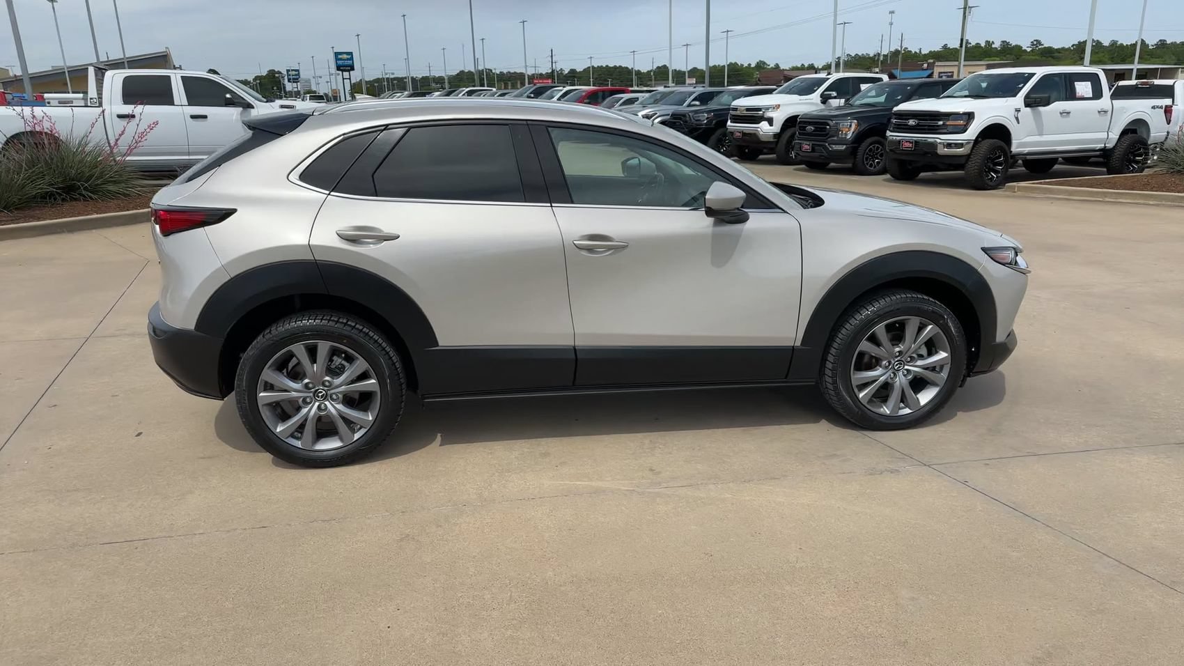 Used 2024 MAZDA CX-30 AWD 2.5 S w/ Premium Package image 2